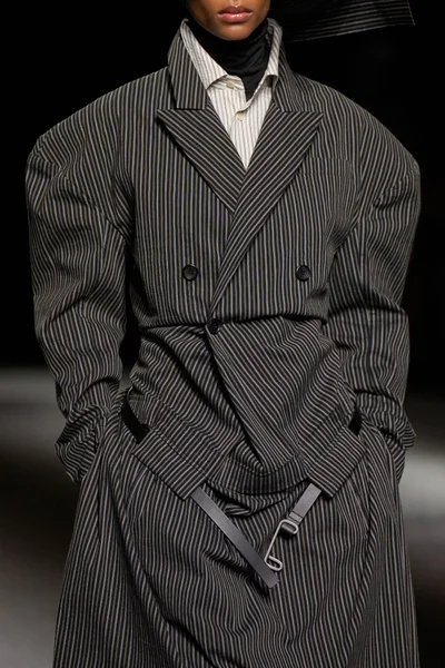 Look 23